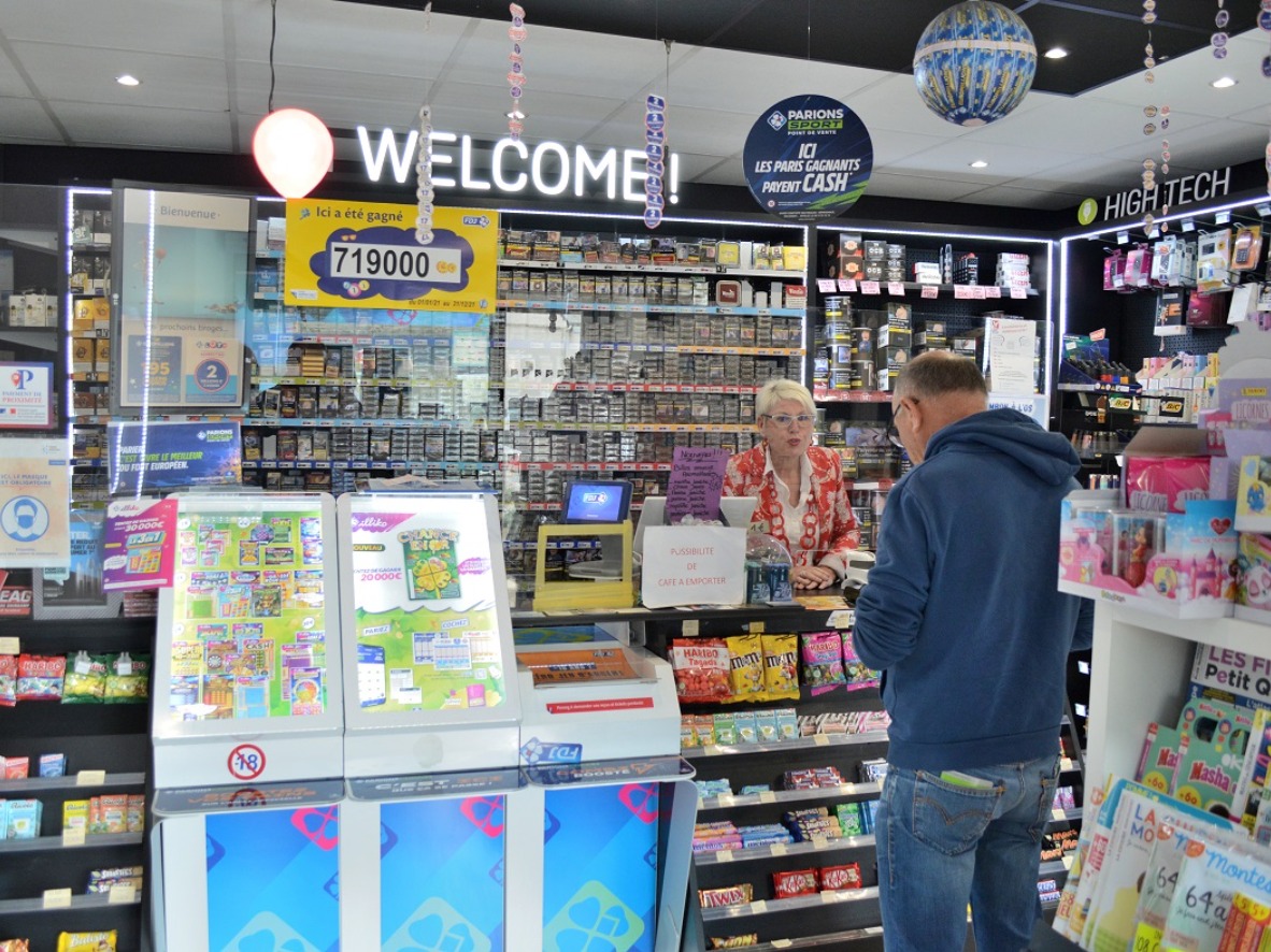 Mois sans tabac. Les ados adorent les puffs, ces nouvelles cigarettes  lectroniques flashy - OCEANE