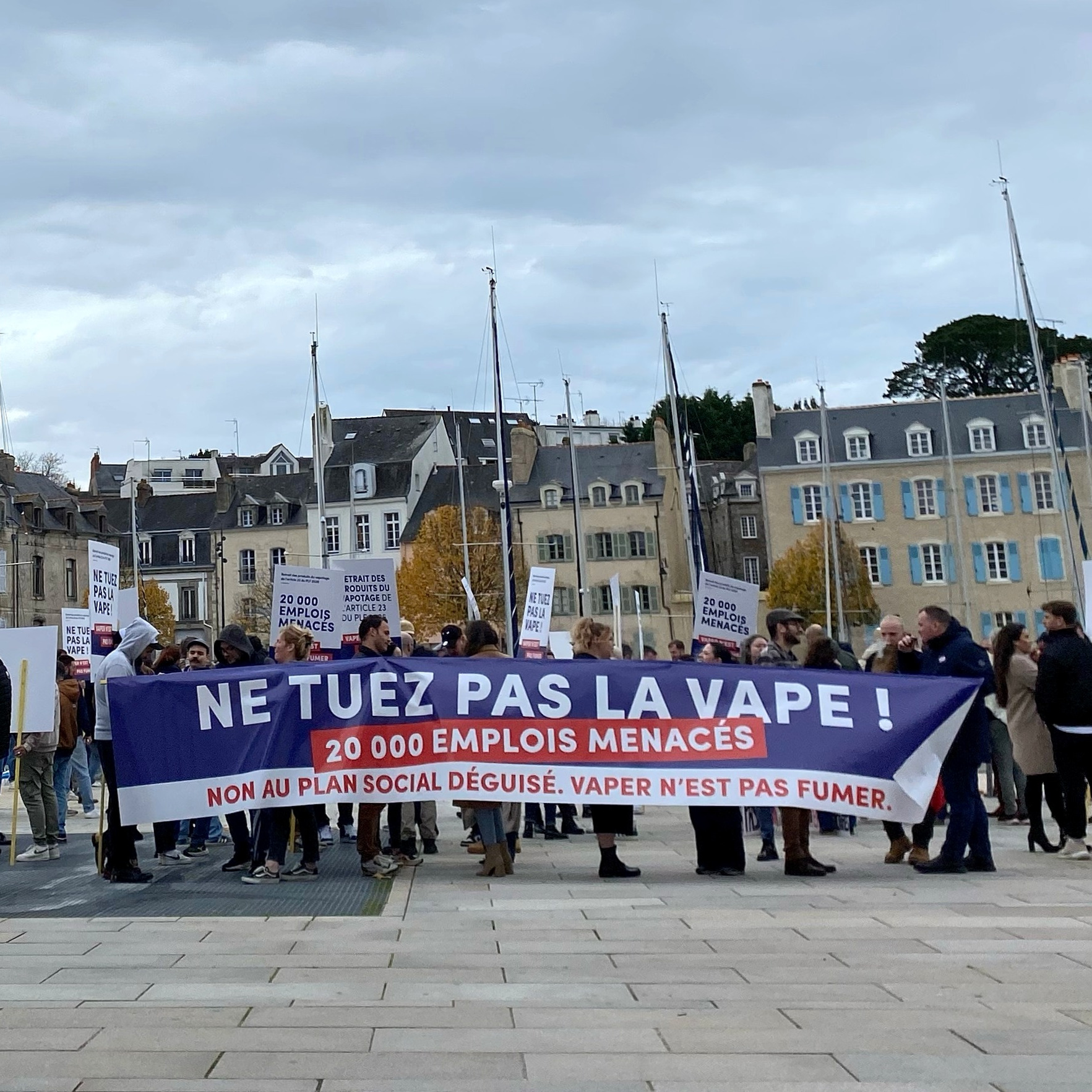 Cigarette électronique : pourquoi les professionnels s'enflamment à Vannes  ?