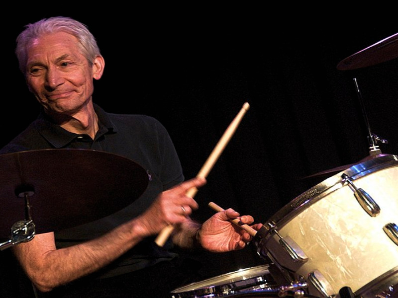 Charlie Watts, batteur des Rolling Stones, est mort