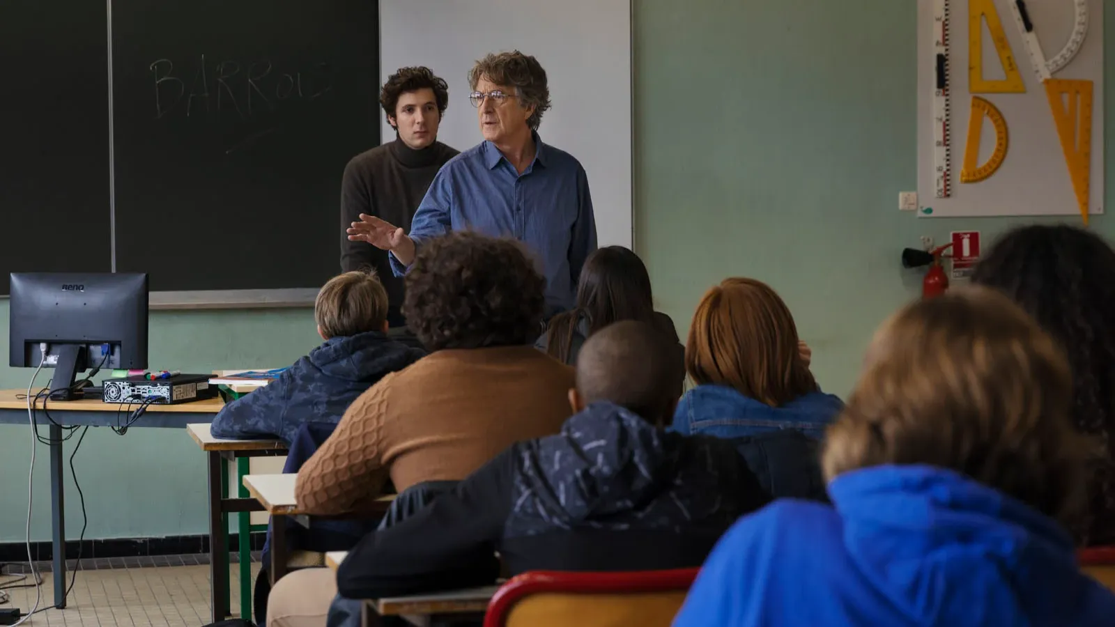 "Un métier sérieux" : Thomas Litli nous renvoie sur les bancs de...