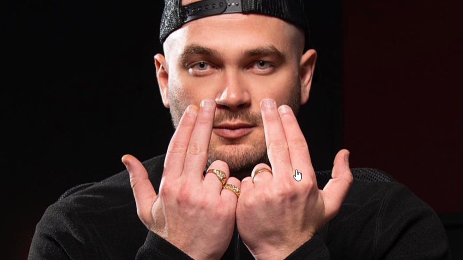 Ils pensaient avoir acheté des places pour un concert de Jul en...