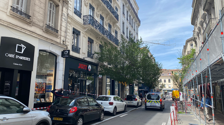 Rue Michelet et commerces du centre-ville de Saint-Étienne