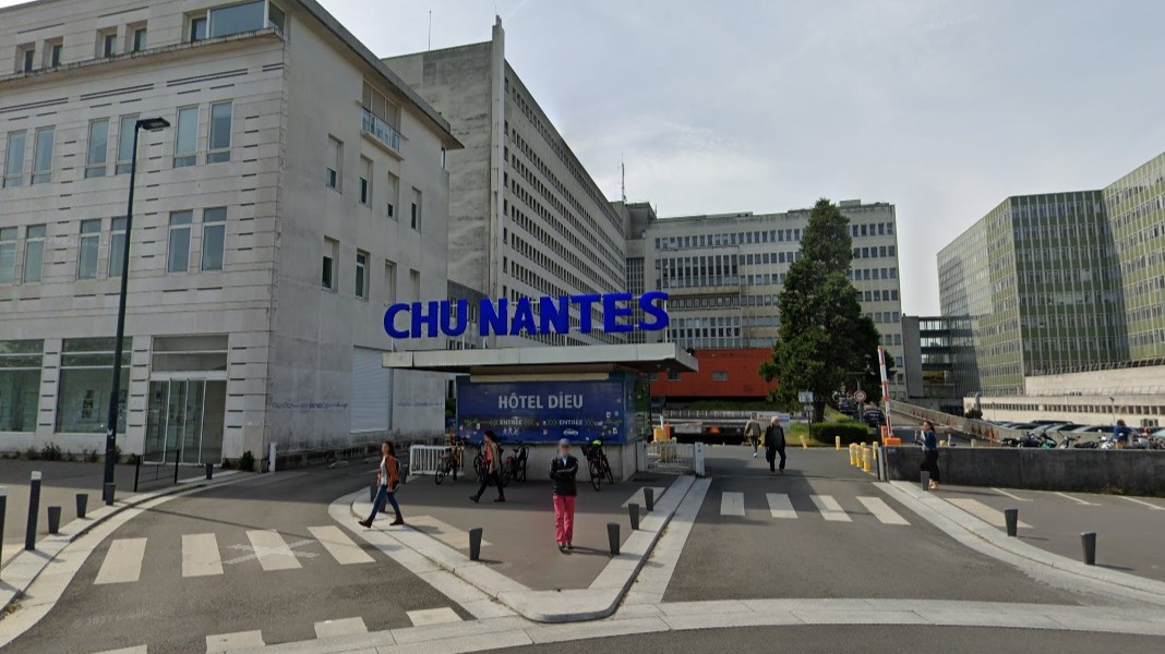 Pas de dysfonctionnement dans la campagne vaccinale selon l'ARS,...