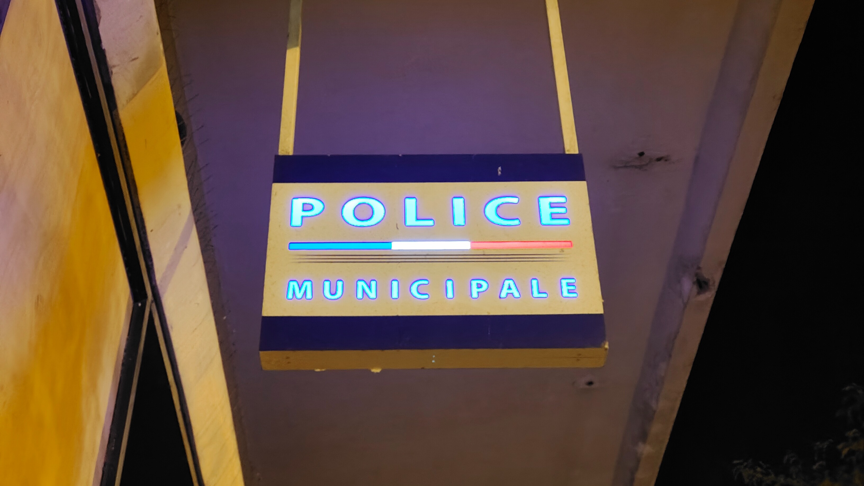 Nantes : la Ville veut calmer la grogne de ses policiers municipaux