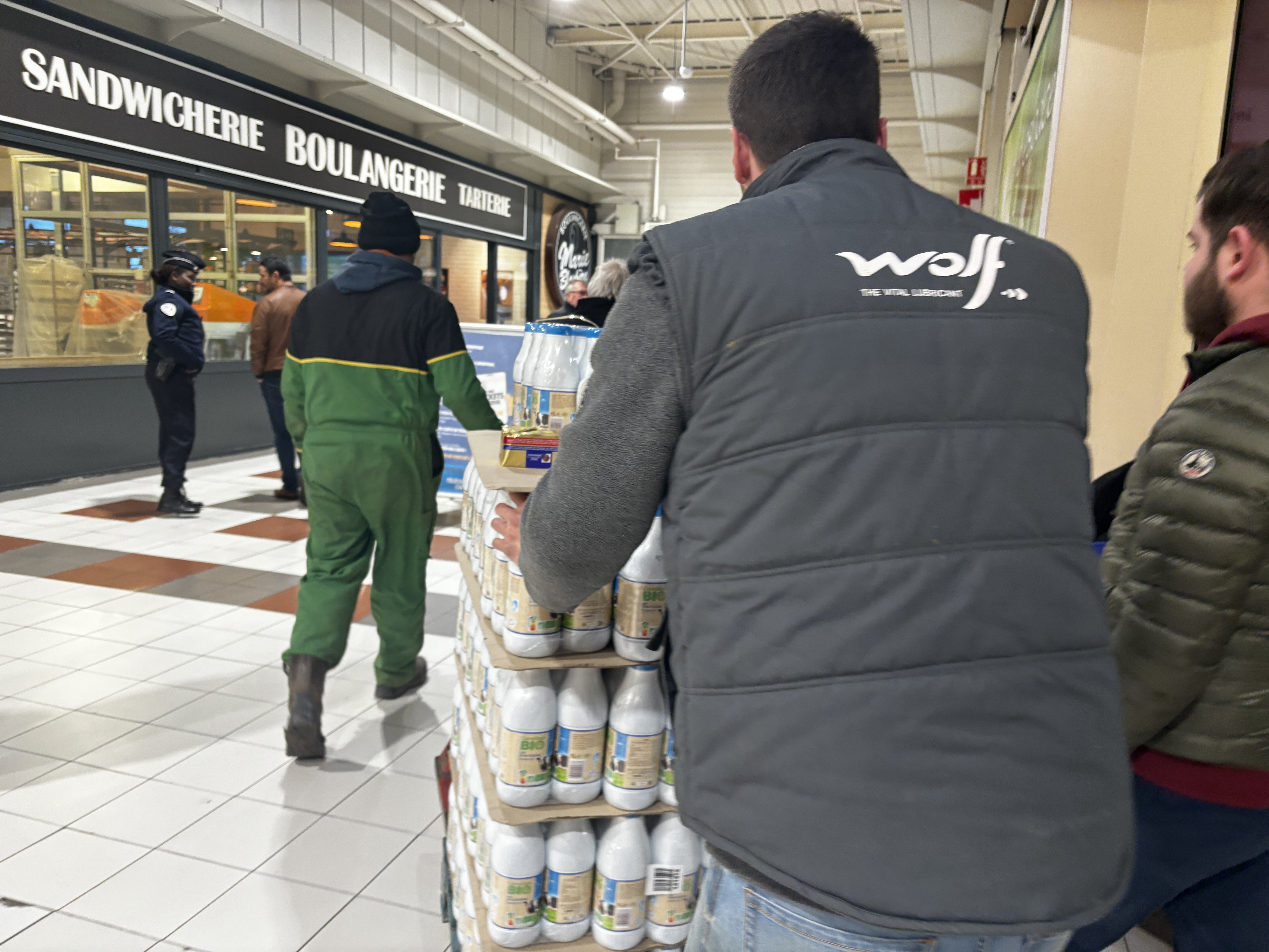 20240130_161640565_iOS.jpg (3.50 MB)