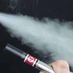 elfbar nachfüll pod läuft aus Pourquoi la « Puff », nouvelle cigarette électronique jetable est-elle si  dangereuse ?