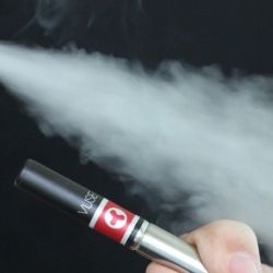 vider réservoir cigarette électronique Cigarette électronique débutant gros fumeur