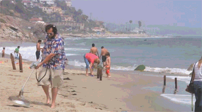 Bring The Noise = détecteur de metal !