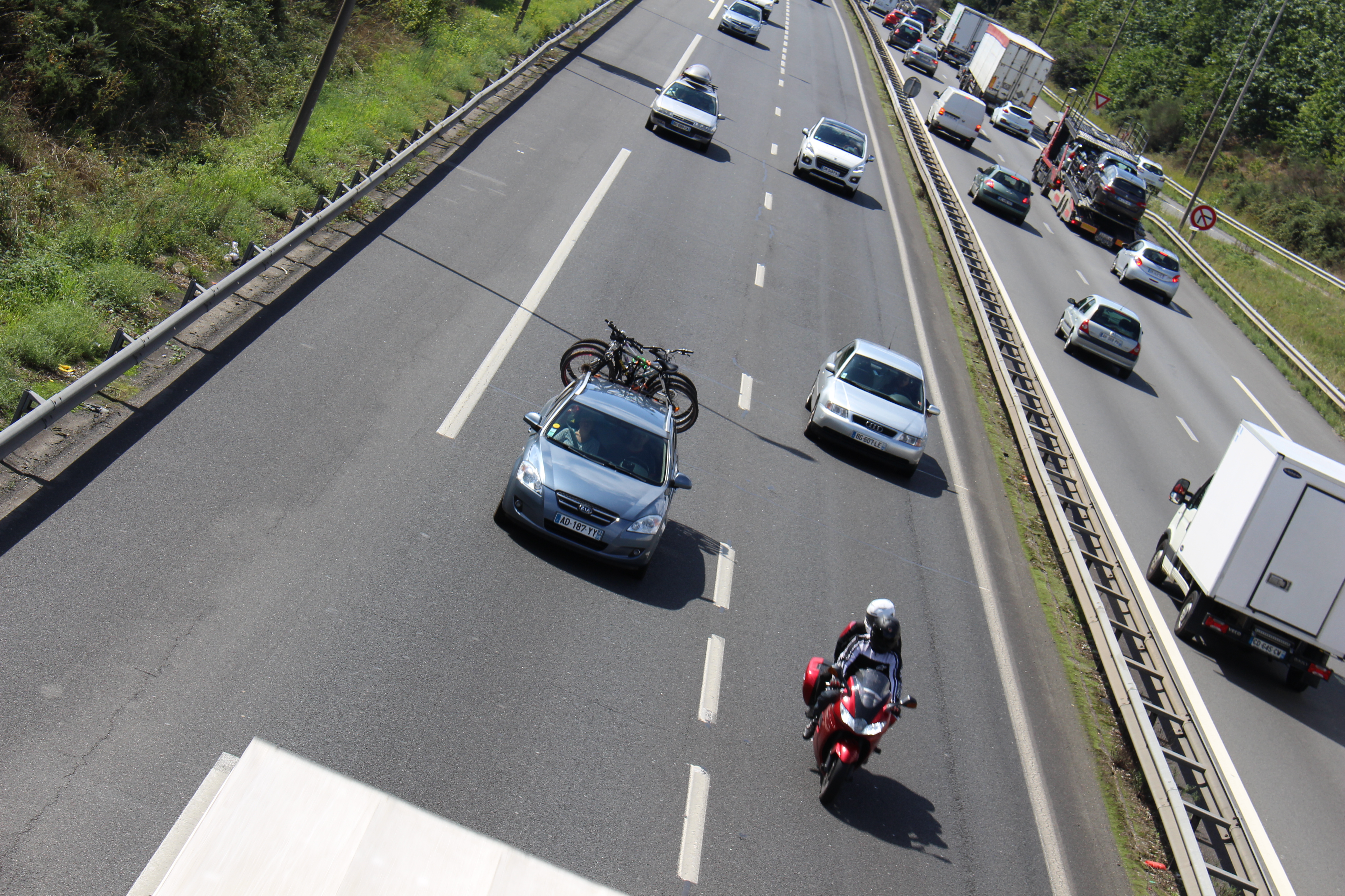 Nantes : le périphérique Est partiellement inondé