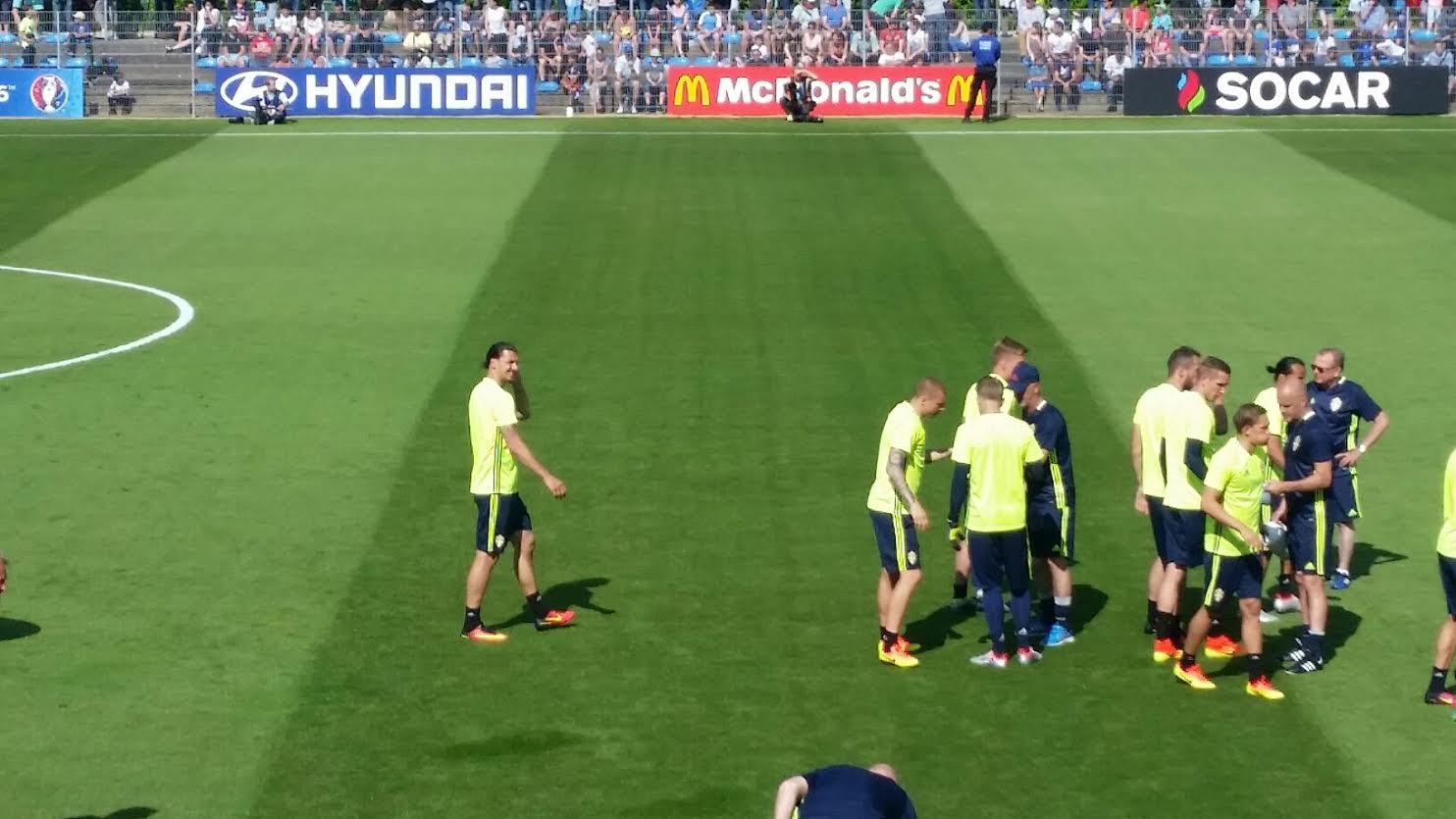 Deuxième chance pour voir Zlatan s'entraîner ce dimanche à...