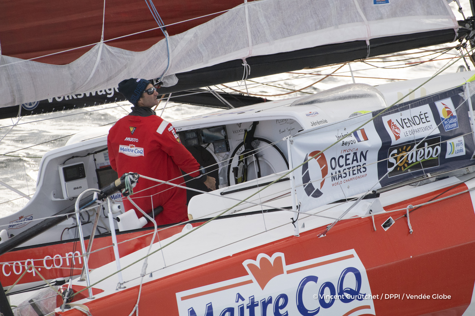 Vendée Globe : Jérémie Beyou, troisième, attendu ce lundi soir aux...