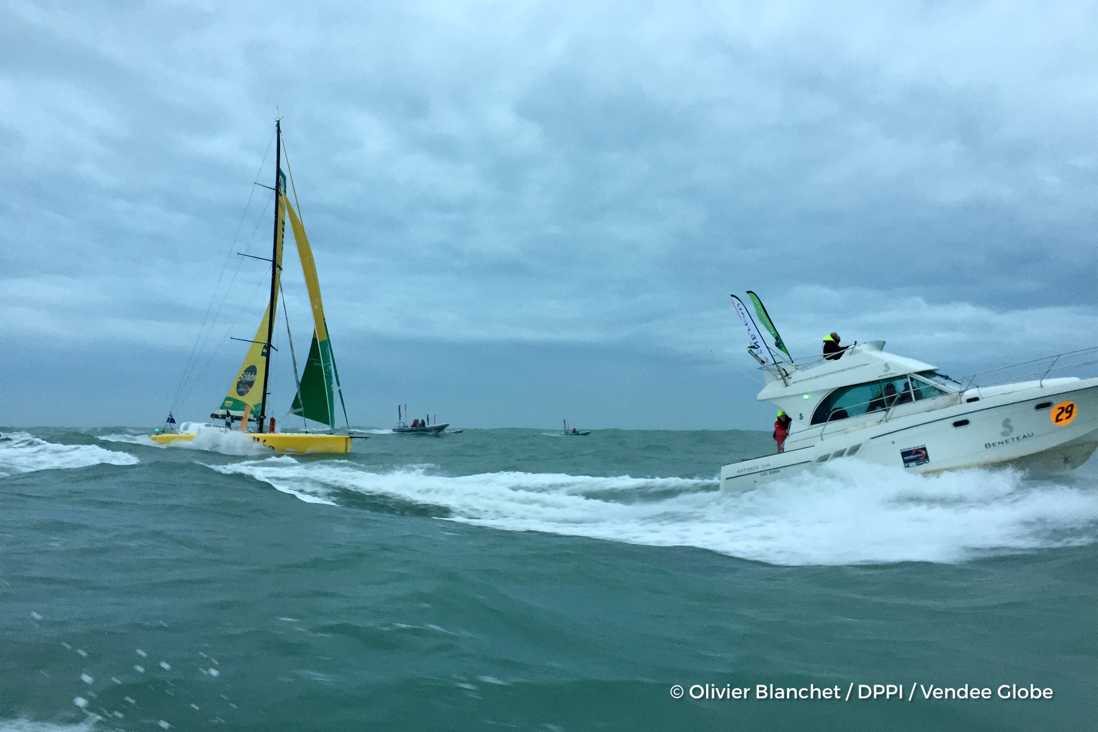 Vendée Globe : Louis Burton, septième skipper à franchir la ligne...